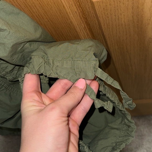 Aerie Women’s High Waisted Go-For-It Olive Fun Baggy Cargo Pants Size Small - Picture 8 of 11